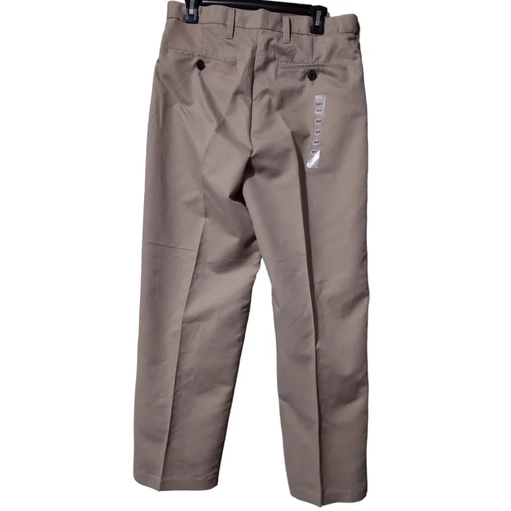 Dockers Pants Men's Size 30x30 Beige Irregular Classic Fit Flat Front‎ Stretch